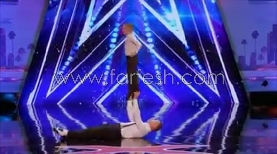 اب وابنه يشعلان مسرح اميركان جوت تالنت بعرض مبهر.. فيديو صورة رقم 11