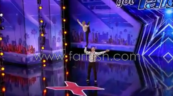 اب وابنه يشعلان مسرح اميركان جوت تالنت بعرض مبهر.. فيديو صورة رقم 15