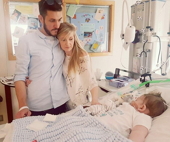 طفل يهز العالم.. المحكمة قضت بقتله امام والديه وترامب والبابا يتدخلان صورة رقم 12