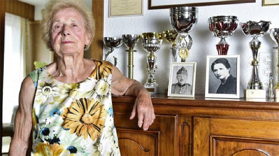 بالفيديو والصور.. خرجا لحلب الأبقار ولم يظهرا منذ الحرب العالمية الثانية إلا قبل أسبوع صورة رقم 1