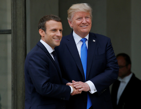 ترامب عن ماكرون: شخص قوي وذكي ويحب ان يمسك يدي!! صورة رقم 18