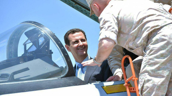 الميكروفون فضحه.. نتنياهو يعترف عن غير قصد بقصف حزب الله بسوريا صورة رقم 2