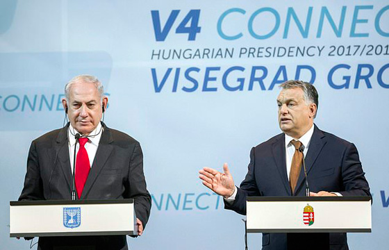 الميكروفون فضحه.. نتنياهو يعترف عن غير قصد بقصف حزب الله بسوريا صورة رقم 1