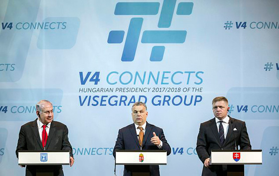 الميكروفون فضحه.. نتنياهو يعترف عن غير قصد بقصف حزب الله بسوريا صورة رقم 9