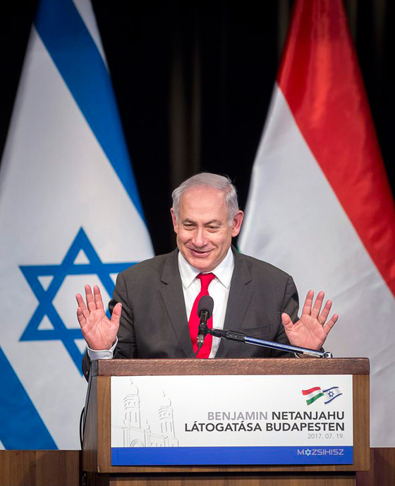 الميكروفون فضحه.. نتنياهو يعترف عن غير قصد بقصف حزب الله بسوريا صورة رقم 16