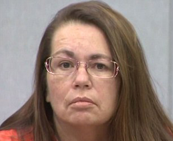 ببغاء شاهد على جريمة قتل وتردد عبارة 