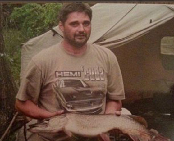 ببغاء شاهد على جريمة قتل وتردد عبارة 