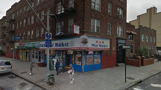 فيديو وصور.. شاب يطعن آخر في قلبه اثناء تناوله الفطور في نيويورك صورة رقم 7