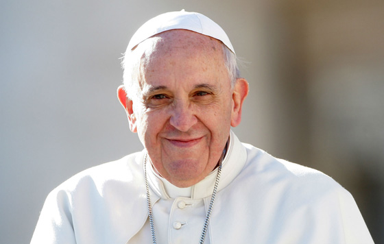 بابا الفاتيكان: الله ليس ساحراً صورة رقم 3