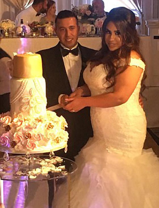 عروسين بريطانيين ذهبا لشهر عسل فاحتجزتهما شرطة أميركا والسبب..! صورة رقم 1