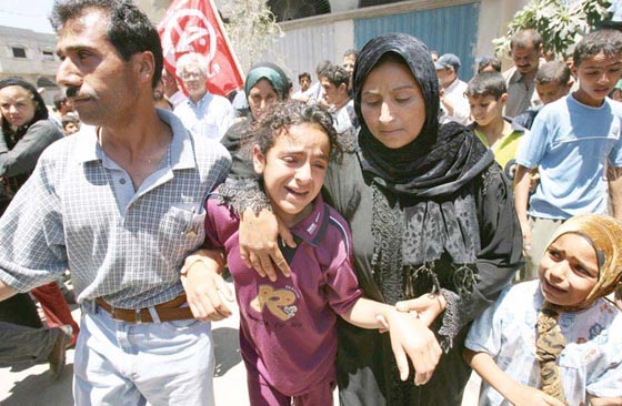 فيديو مؤثر.. هل تذكرون طفلة مجزرة الشاطىء؟ هذه هي هدى غالية صورة رقم 4