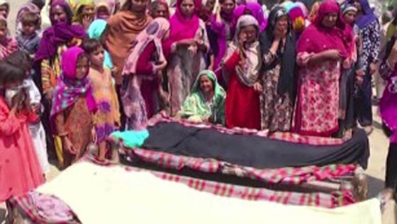  شيوخ قرية باكستانية يأمرون باغتصاب فتاة انتقاما من شقيقها المغتصب! صورة رقم 3