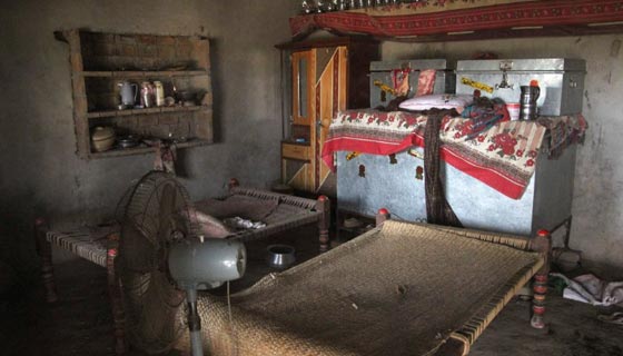  شيوخ قرية باكستانية يأمرون باغتصاب فتاة انتقاما من شقيقها المغتصب! صورة رقم 4