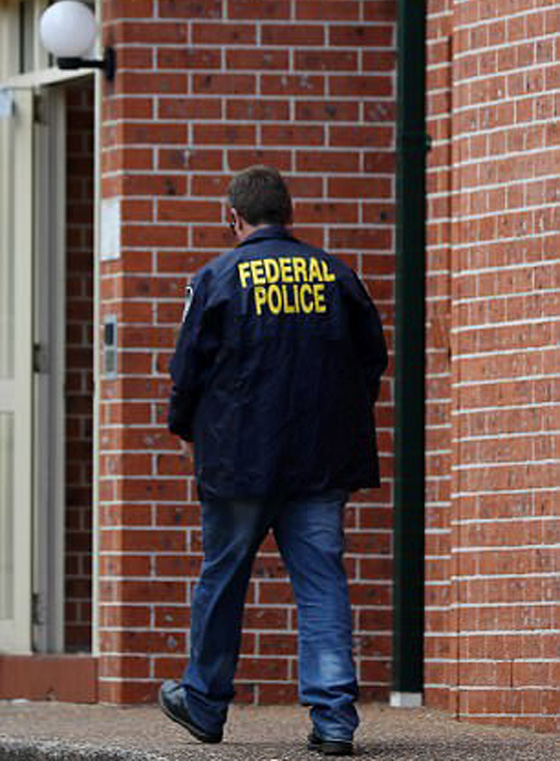 اعتقال 4 لبنانيين خططوا لتفخيخ ماكينة عصير وتفجيرها بطائرة في الجو صورة رقم 31