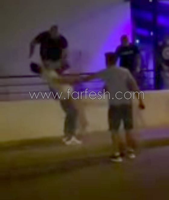 فيديو مثير.. حارس ملهى ليلي يعتدي على شاب لم يكف عن تهديده! صورة رقم 5