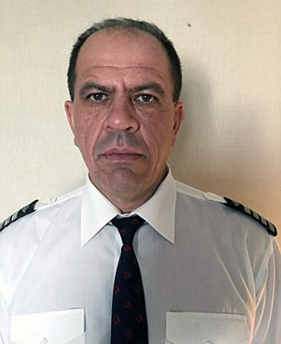 هبوط اعجازي لطائرة تركية بعد تحطم واجهتها بصخور ثلجية.. فيديو صورة رقم 1