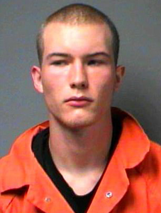 فرار 12 سجينا خطيرا بأمريكا احتالوا على السجان بزبدة الفول السوداني صورة رقم 2