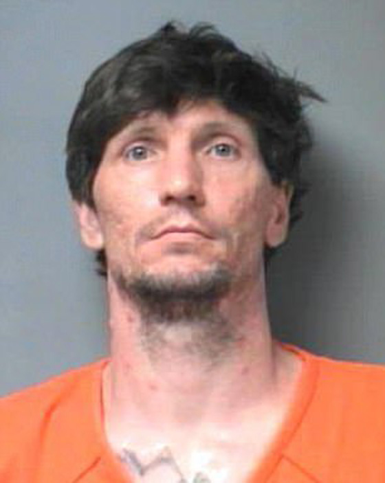 فرار 12 سجينا خطيرا بأمريكا احتالوا على السجان بزبدة الفول السوداني صورة رقم 9