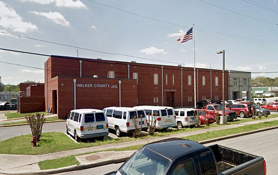 فرار 12 سجينا خطيرا بأمريكا احتالوا على السجان بزبدة الفول السوداني صورة رقم 14