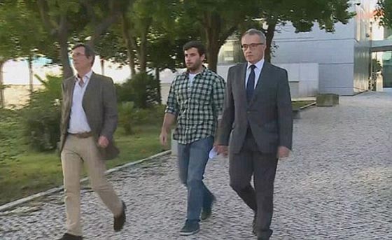 فيديو وصور.. هبوط طائرة على شاطئ البحر يتسبب بمقتل رجل وطفلة صورة رقم 3