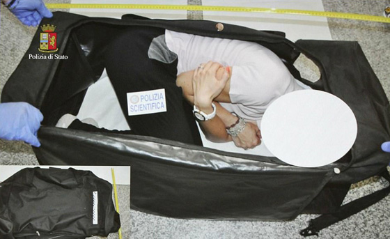 بريطاني خطف عارضة أزياء وهدد ببيعها في مزاد عبر الإنترنت صورة رقم 3