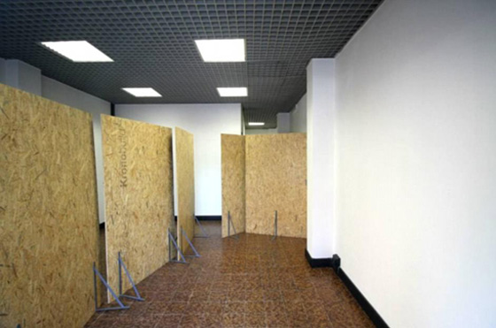 بريطاني خطف عارضة أزياء وهدد ببيعها في مزاد عبر الإنترنت صورة رقم 20