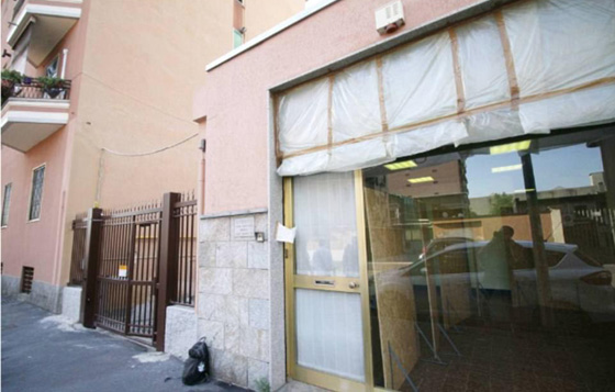 بريطاني خطف عارضة أزياء وهدد ببيعها في مزاد عبر الإنترنت صورة رقم 22