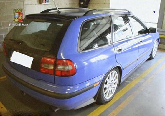 بريطاني خطف عارضة أزياء وهدد ببيعها في مزاد عبر الإنترنت صورة رقم 6