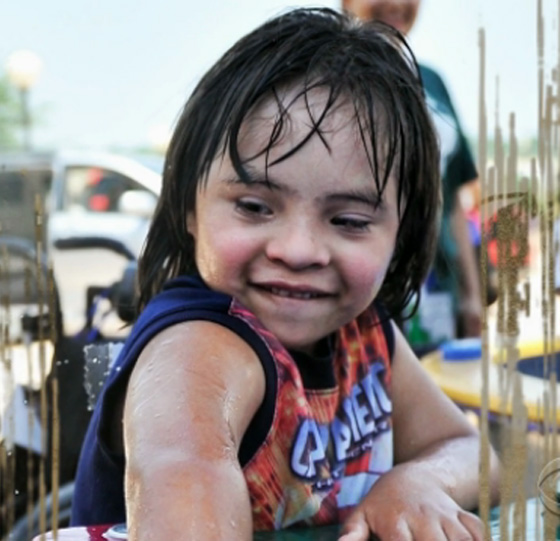 اب في تكساس ينشئ اول مدينة ملاهي لذوي الاعاقة بـ51 مليون دولار صورة رقم 23