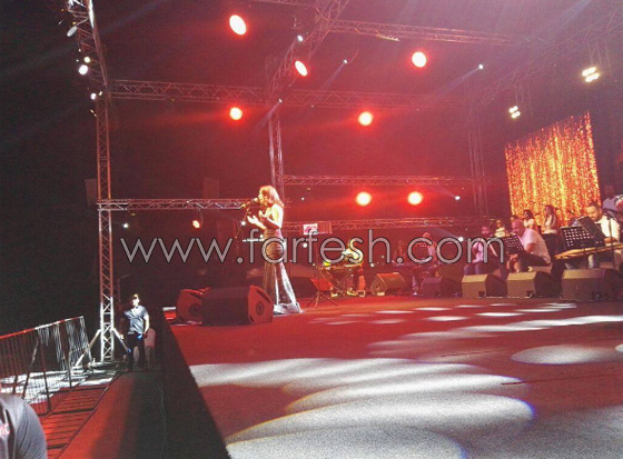 بالفيديو والصور: هل انسحبت شيرين عبد الوهاب من حفلها بسبب عمرو دياب؟ صورة رقم 3