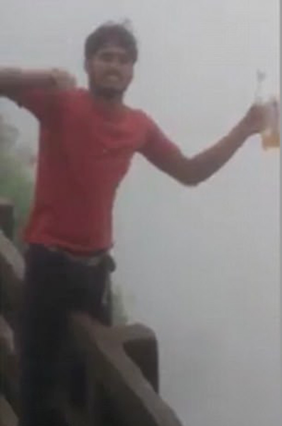 فيديو مؤلم.. مزاح بين شابين مخمورين يودي بحياتهما من فوق شلال صورة رقم 1