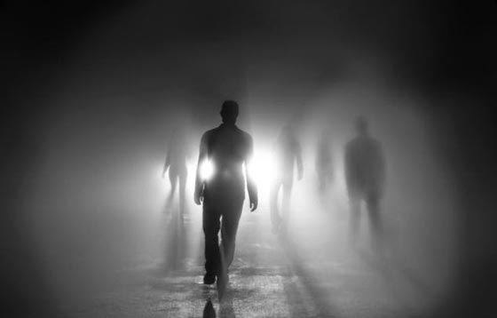 عائدون بعد الموت الاكلينيكي يروون ما شاهدوه في العالم الآخر! صورة رقم 3