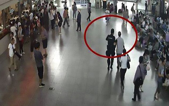 العثور على ذراع بشرية بحقيبة مسافر صورة رقم 4