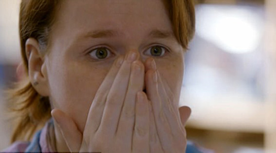 مليونير يقدم شقة لأم وطفلتها من بين 8000 طلب صورة رقم 5