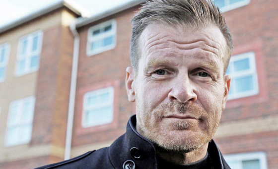 مليونير يقدم شقة لأم وطفلتها من بين 8000 طلب صورة رقم 17