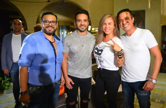 صور مغني (ديسباسيتو) في اول حفل له بمصر مع نيكول سابا صورة رقم 2