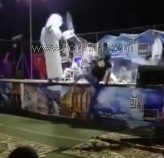 بالفيديو.. لحظة الاعتداء بالضرب على الفنان الأردني سعد أبو تايه صورة رقم 4
