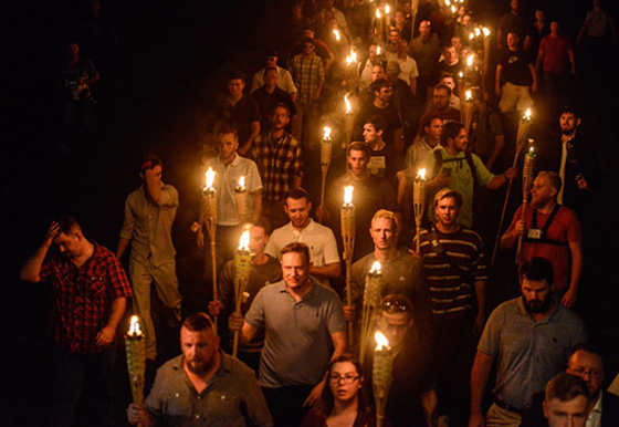 أمريكا: قتيلة وجرحى في حادثة دهس واشتباكات بفرجينيا صورة رقم 37