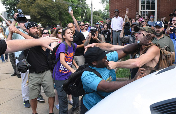 أمريكا: قتيلة وجرحى في حادثة دهس واشتباكات بفرجينيا صورة رقم 16