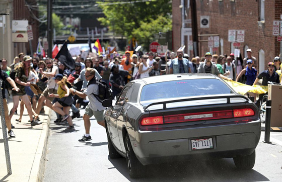 أمريكا: قتيلة وجرحى في حادثة دهس واشتباكات بفرجينيا صورة رقم 11