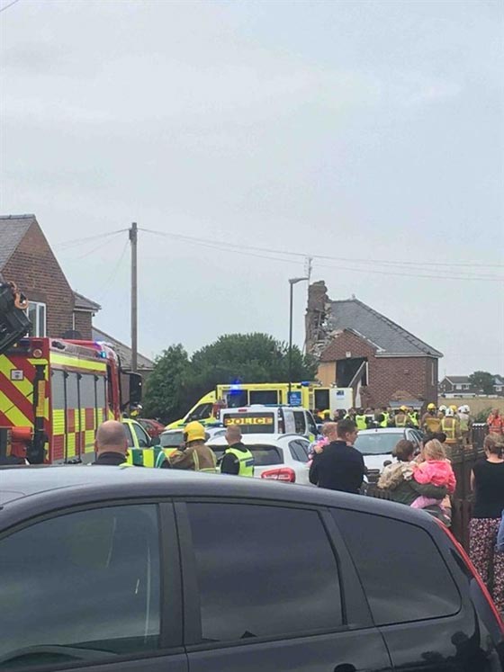 بالفيديو والصور.. لقطات مرعبة لانفجار منزل بسبب الغاز صورة رقم 4