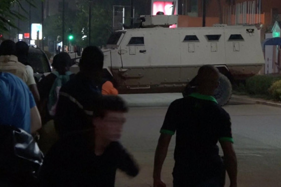 بوركينا: مقتل 17 شخصا واصابة العشرات بهجوم على مطعم تركي  صورة رقم 3