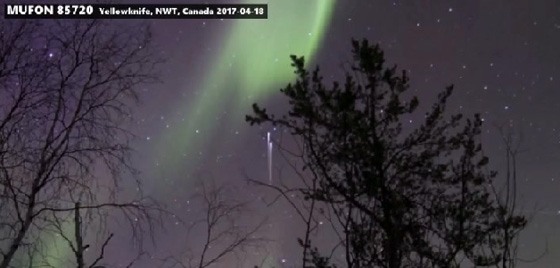 ثلاثة اجسام مجهولة تظهر في سماء امريكا وكندا والاردن معا!! صور صورة رقم 1