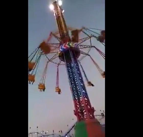 اصابة 21 طفلا في انهيار لعبة ملاهي برام الله.. فيديو صورة رقم 2