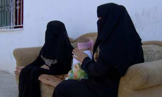 سوريات تزوجن من دواعش: العلاقات مع النساء والسبايا هاجسهم الرئيسي! صورة رقم 2