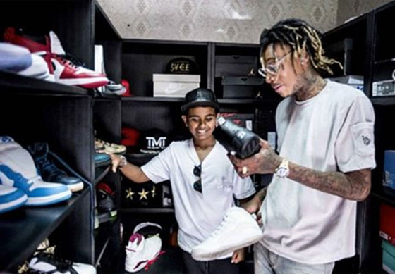 ملياردير إماراتي عمره 15 سنة ويمتلك سيارة بربع مليون دولار صورة رقم 15