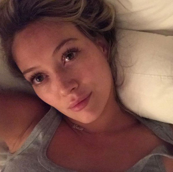 صور نجمات عالميات بدون مكياج: تايلور سويفت، بيلا حديد وليندسي لوهان صورة رقم 6