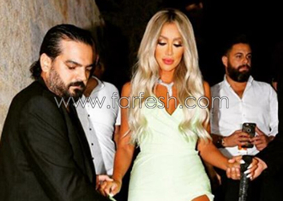 فيديو غريب: فتاة تتحرش بمايا دياب على المسرح وتتحسس ساقها! صورة رقم 5