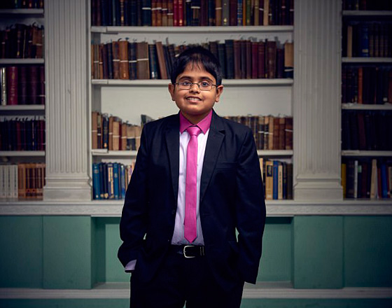 تعرفوا على الطفل الأكثر عبقرية في بريطانيا صورة رقم 2