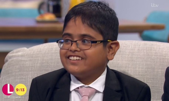 تعرفوا على الطفل الأكثر عبقرية في بريطانيا صورة رقم 14